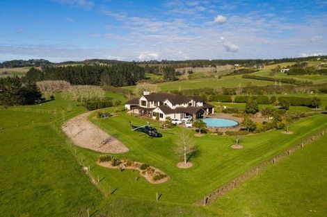 Photo of property in 273 Forestry Road, Waitoki, Kaukapakapa, 0871