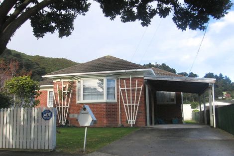 Photo of property in 6 Tyndall Street, Waiwhetu, Lower Hutt, 5010