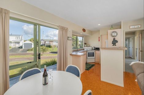 Photo of property in 2 Winderton Way, Pauanui, Hikuai, 3579