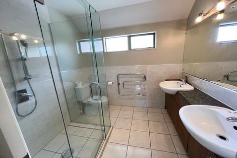 Photo of property in 60 Grammar School Road, Pakuranga, Auckland, 2010