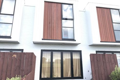 Photo of property in 9 Walsh Road, Papakura, 2110