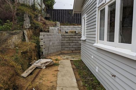 Photo of property in 10 Burrows Avenue, Karori, Wellington, 6012