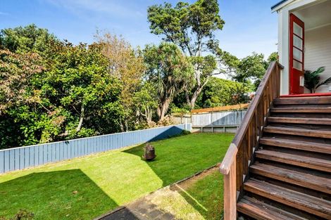Photo of property in 22 Ngaio Street, Strandon, New Plymouth, 4312