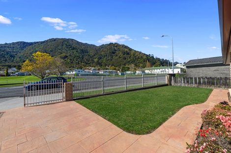 Photo of property in 239 Whitaker Street, Te Aroha, 3320