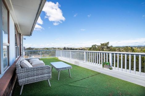 Photo of property in 62 Chorley Avenue, Massey, Auckland, 0614