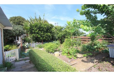 Photo of property in 38 Holdaway Street, Riversdale, Blenheim, 7201