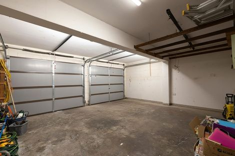 Photo of property in 2 Holmcroft Court, Cracroft, Christchurch, 8022