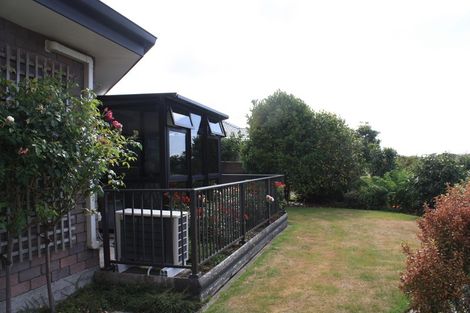 Photo of property in 4 Cranbrook Grove, Waikanae, 5036