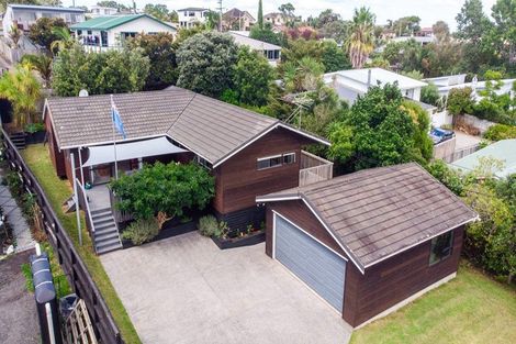 Photo of property in 14 Walbrook Road, Manly, Whangaparaoa, 0930