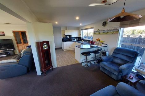 Photo of property in 11 Kennedys Bush Road, Halswell, Christchurch, 8025