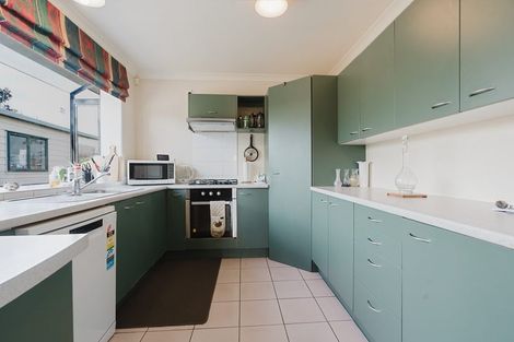 Photo of property in 25 Catalina Drive, Melville, Hamilton, 3206