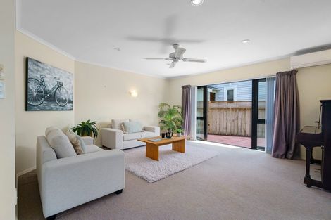 Photo of property in 77 Hall Street, Cambridge, 3434