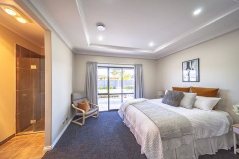 Photo of property in 5 Portland Place, Poraiti, Napier, 4112