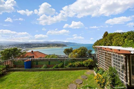Photo of property in 21 Dunedin Terrace, Melrose, Wellington, 6023