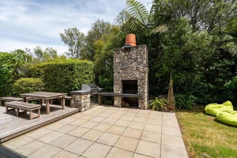 Photo of property in 10a Whakamoenga Point, Acacia Bay, Taupo, 3385