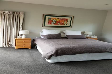 Photo of property in 3 Hobson Heights Road, Lucas Heights, Auckland, 0632