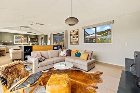 Photo of property in 12 Hidden Hills Drive, Wanaka, 9305