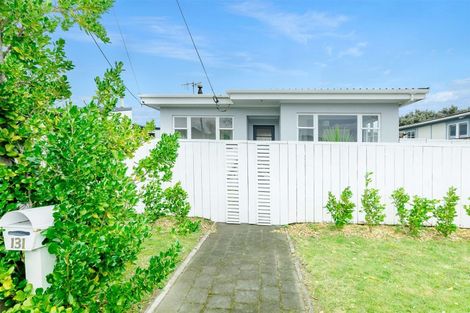 Photo of property in 131 Renown Road, Raumati South, Paraparaumu, 5032