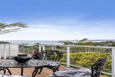 Photo of property in 1/7 Colmar Road, Mellons Bay, Auckland, 2014