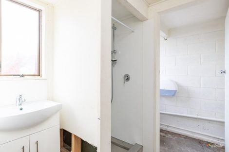 Photo of property in 15 James Grove, Stokes Valley, Lower Hutt, 5019