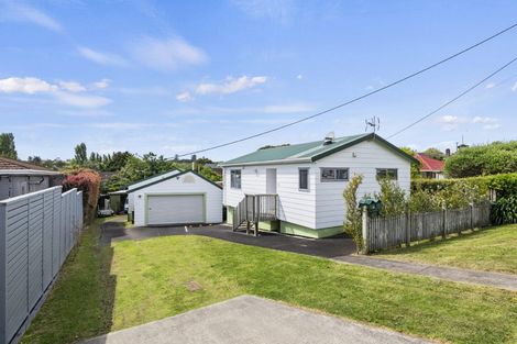 Photo of property in 7 Bardia Street, Belmont, Auckland, 0622