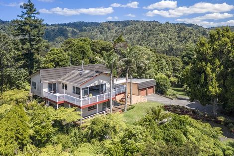 Photo of property in 96 Opanuku Road, Henderson Valley, Auckland, 0612