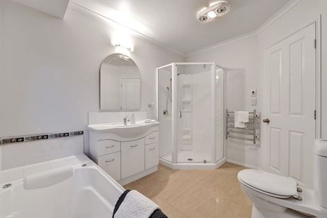 Photo of property in 377 Frankley Road, Ferndale, New Plymouth, 4310