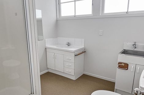 Photo of property in 623a Swanson Road, Swanson, Auckland, 0612