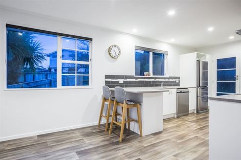 Photo of property in 3 Findhorn Place, Papakowhai, Porirua, 5024