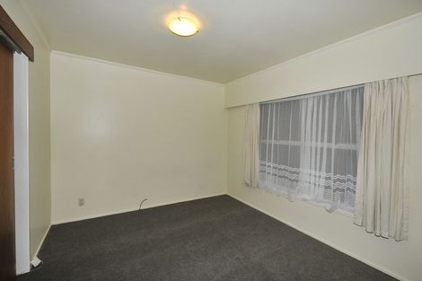 Photo of property in 2/98 Carlisle Road, Browns Bay, Auckland, 0632