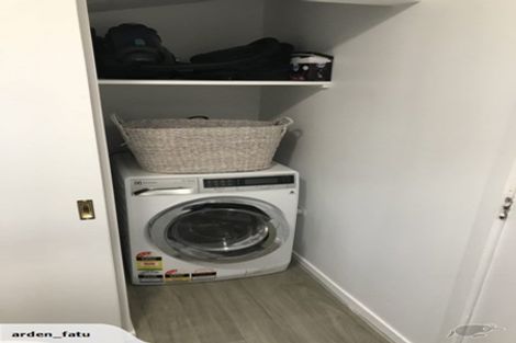 Photo of property in 160 Laingholm Drive, Laingholm, Auckland, 0604