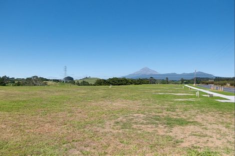 Photo of property in 1 Cowling Road, Hurdon, New Plymouth, 4310
