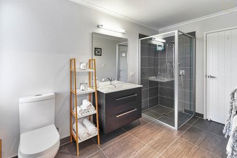 Photo of property in 3 Acqua Place, Karaka, Papakura, 2113