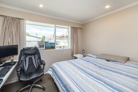 Photo of property in 2/528 Ferguson Street, Palmerston North, 4410