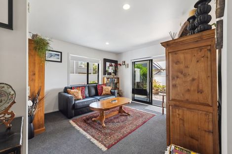 Photo of property in 20b Fulford Street, New Plymouth, 4310