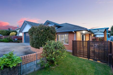 Photo of property in 210 Ngatai Road, Otumoetai, Tauranga, 3110