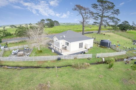 Photo of property in 126 West Coast Road, Te Kopuru, Dargaville, 0371