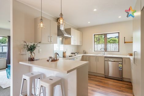 Photo of property in 48a Randwick Crescent, Moera, Lower Hutt, 5010