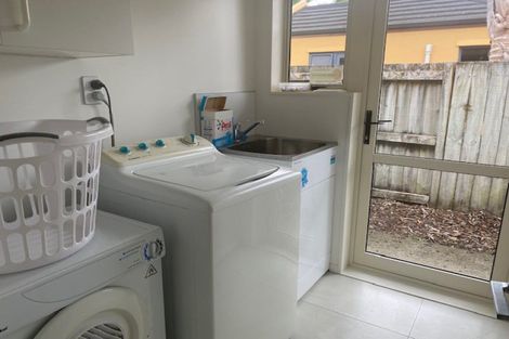 Photo of property in 18 Kahira Crescent, Papamoa Beach, Papamoa, 3118