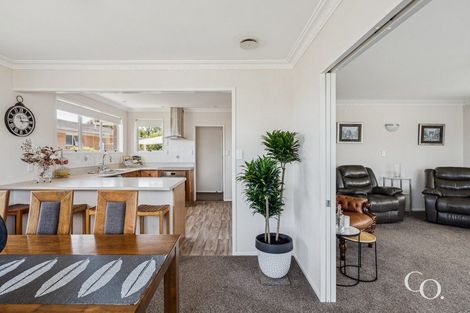 Photo of property in 10 Andrew Place, Otumoetai, Tauranga, 3110