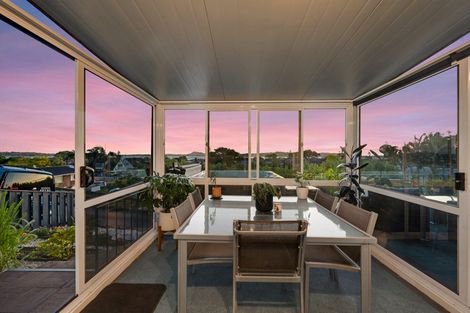 Photo of property in 3/64 Hattaway Avenue, Bucklands Beach, Auckland, 2012