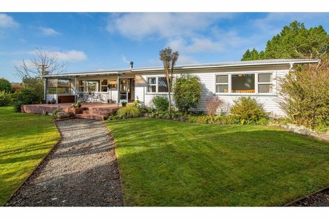 Photo of property in 974 Wolffs Road, West Eyreton, Rangiora, 7476