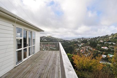 Photo of property in 41 Chartwell Drive, Crofton Downs, Wellington, 6035