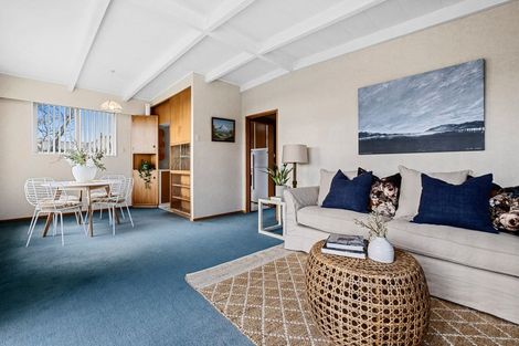 Photo of property in 3/341 Devon Street West, New Plymouth, 4310