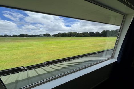 Photo of property in 2/281 Memorial Avenue, Burnside, Christchurch, 8053