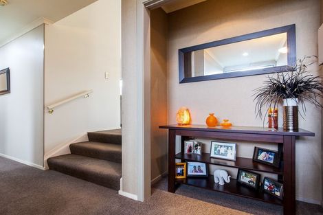 Photo of property in 17 Cinnabar Place, Westgate, Auckland, 0614