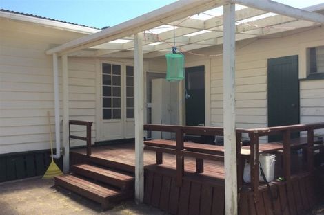 Photo of property in 11 Lyon Street, Marton, 4710