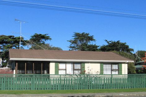 Photo of property in 10 Bell Street, Otaki, 5512