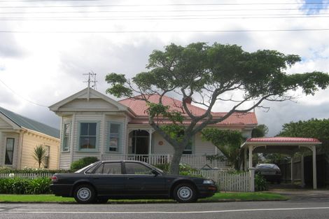 Photo of property in 36 Mozeley Avenue, Devonport, Auckland, 0624