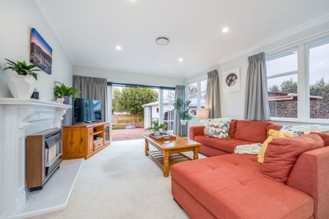Photo of property in 16 Parnell Street, Fairfield, Lower Hutt, 5011